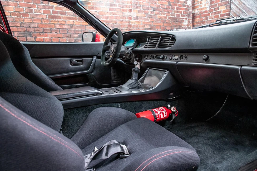 1986 Porsche 944 Turbo - Image 19 of 31