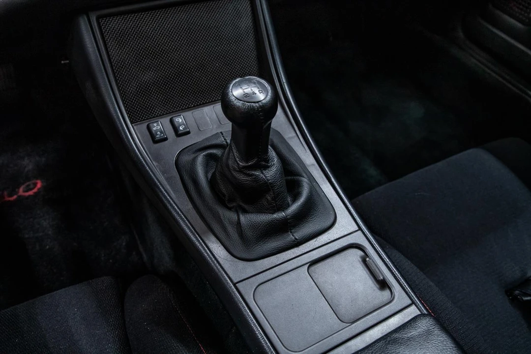 1986 Porsche 944 Turbo - Image 26 of 31
