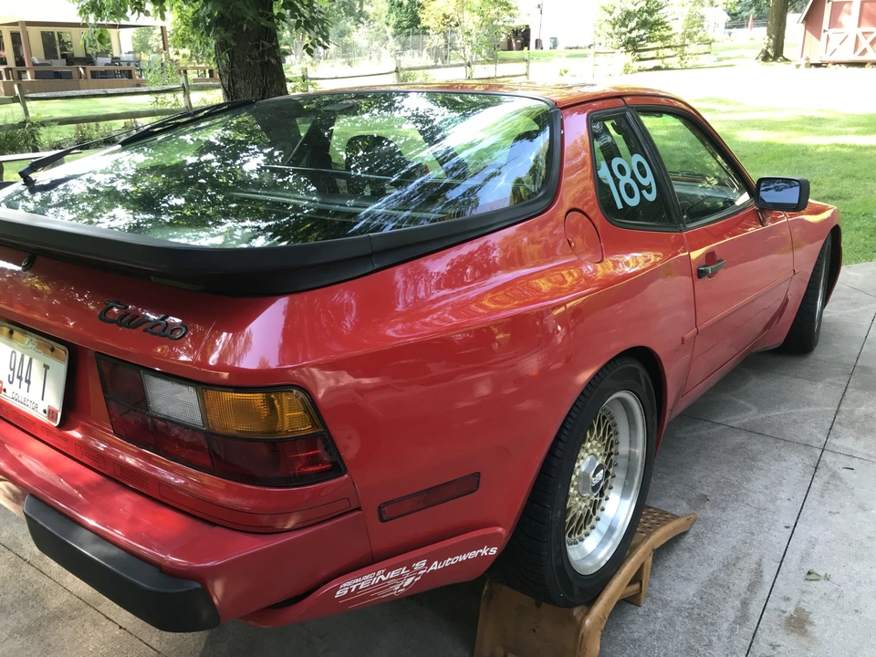 1986 Porsche 944 Turbo - Image 11 of 31