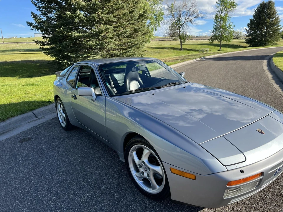 1986 Porsche 944 Turbo - Image 26 of 31