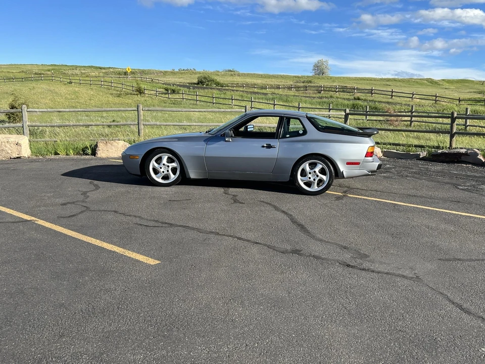 1986 Porsche 944 Turbo - Image 9 of 31