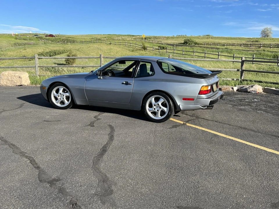 1986 Porsche 944 Turbo - Image 13 of 31