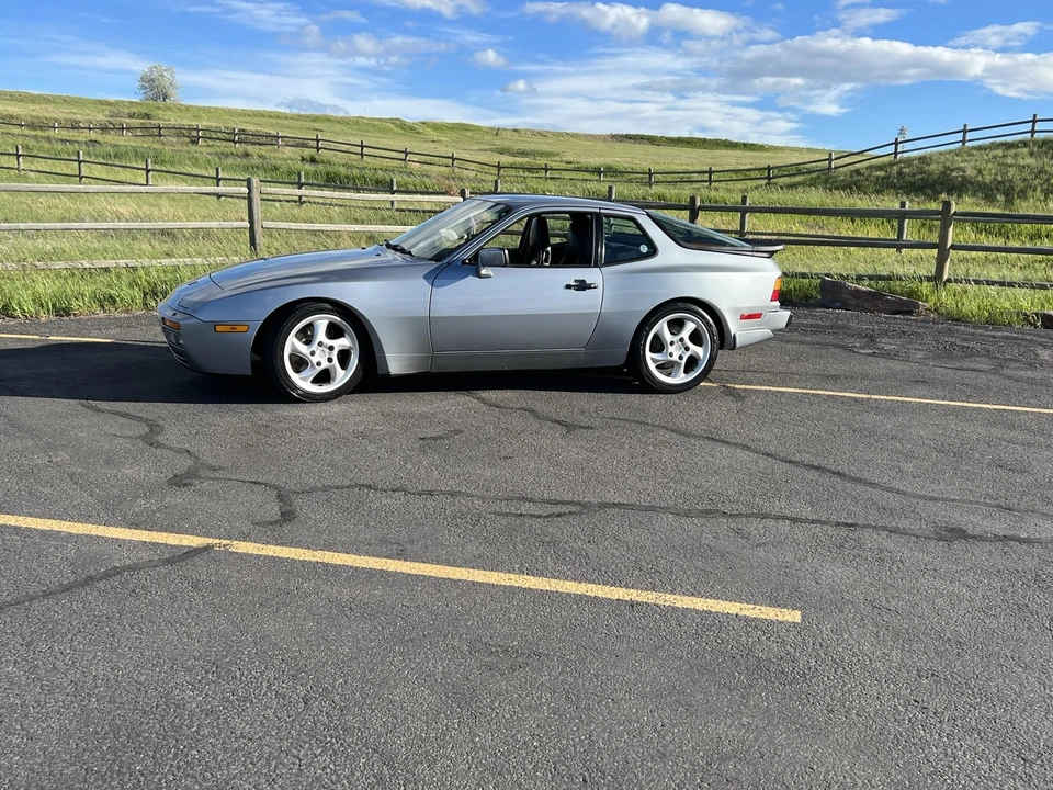 1986 Porsche 944 Turbo - Image 6 of 31