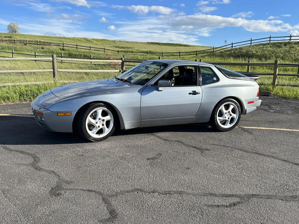 1986 Porsche 944 Turbo - Image 8 of 31