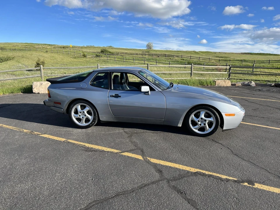 1986 Porsche 944 Turbo - Image 22 of 31