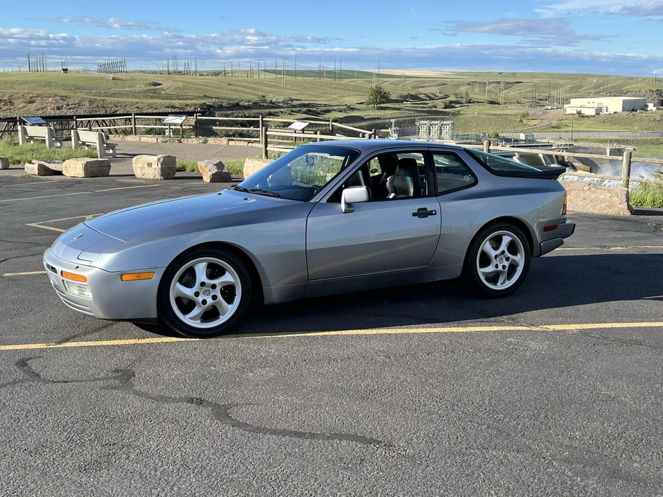 1986 Porsche 944 Turbo - Image 5 of 31