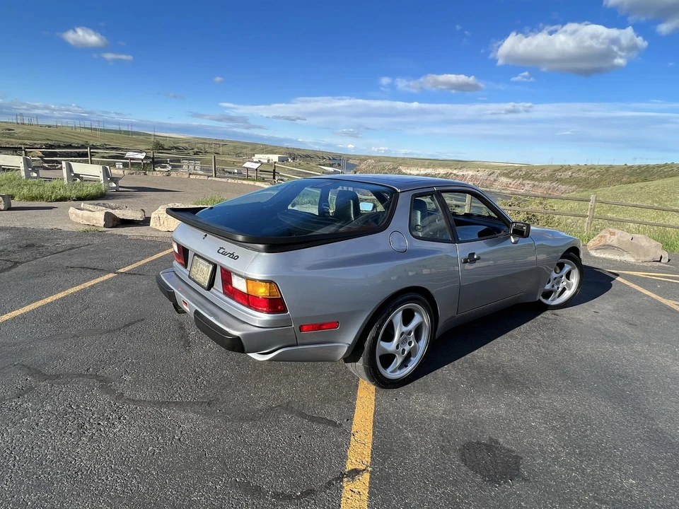 1986 Porsche 944 Turbo - Image 18 of 31