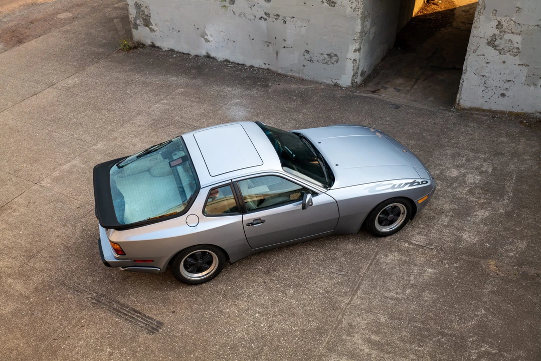 1986 Porsche 944 Turbo - Image 6 of 31