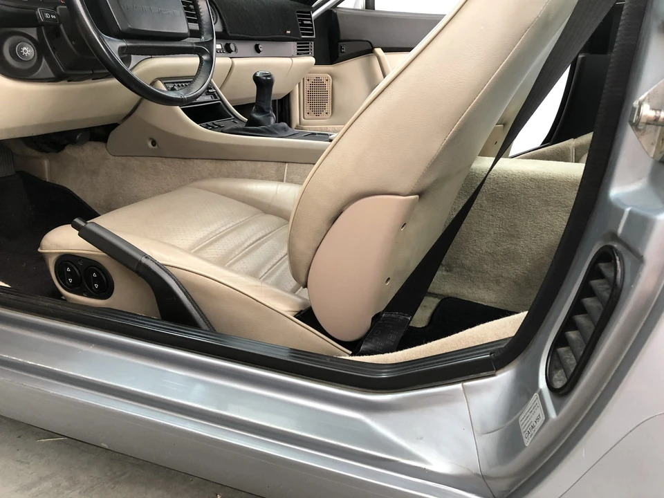 1986 Porsche 944 Turbo - Image 24 of 31