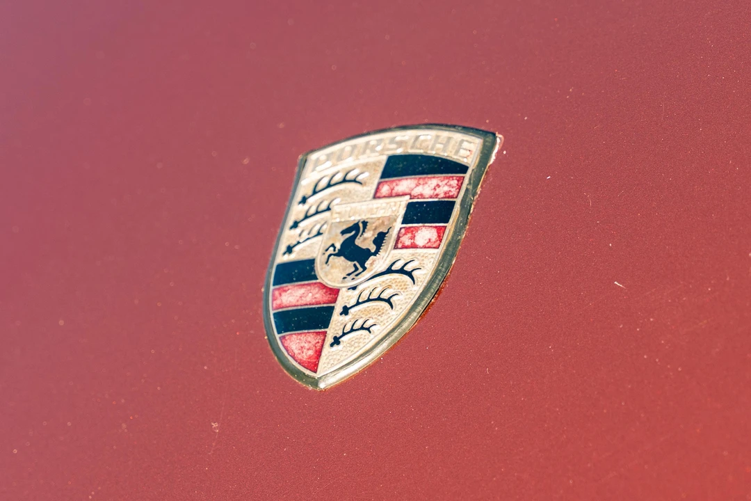 1986 Porsche 944 Turbo - Image 17 of 31