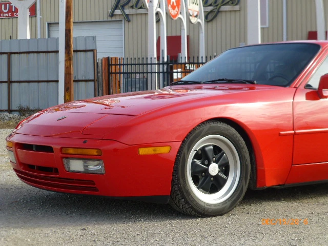 1986 Porsche 944 Turbo - Image 7 of 31