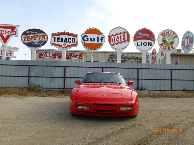 1986 Porsche 944 Turbo - Image 17 of 31