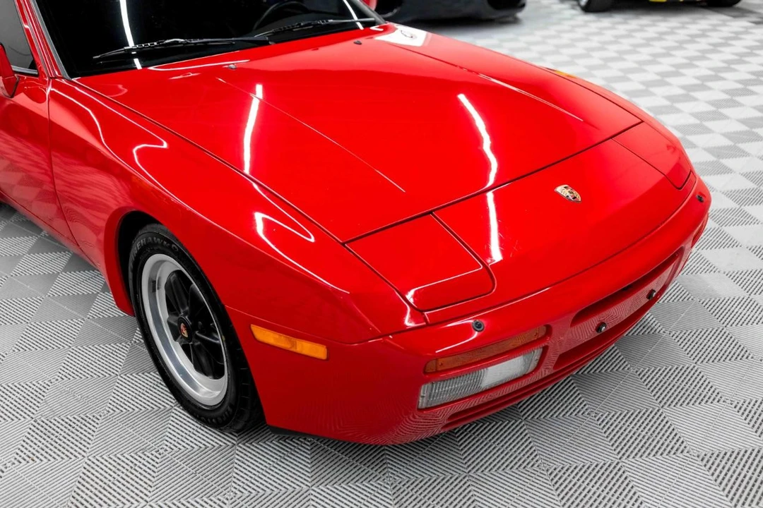 1986 Porsche 944 Turbo - Image 17 of 31