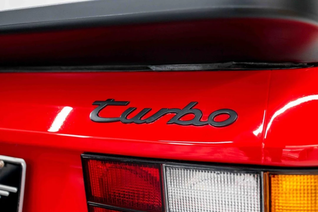 1986 Porsche 944 Turbo - Image 26 of 31