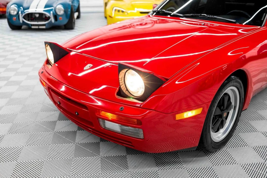 1986 Porsche 944 Turbo - Image 13 of 31