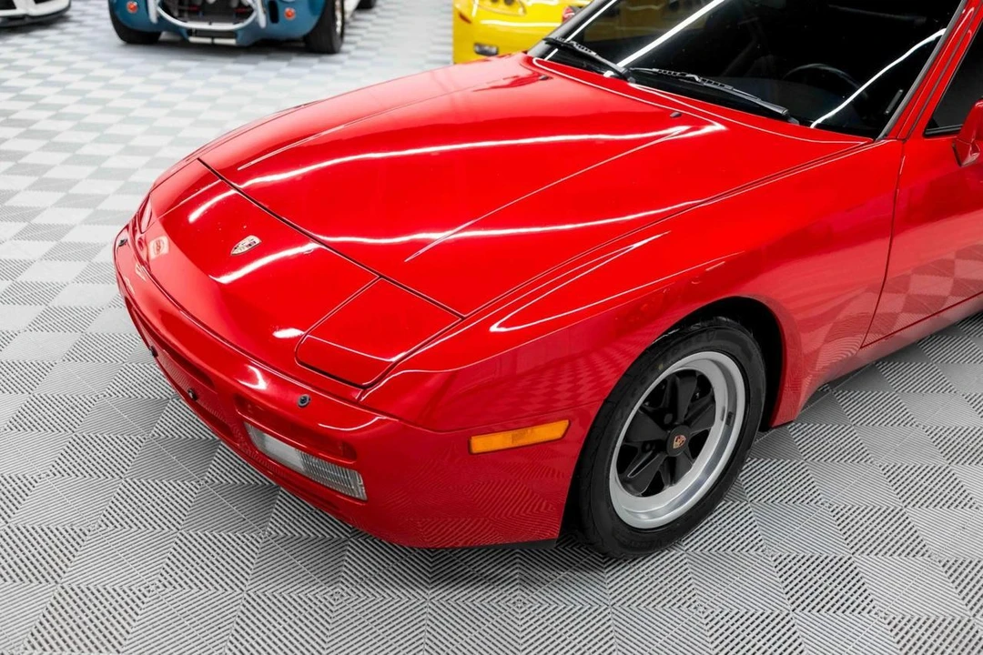 1986 Porsche 944 Turbo - Image 12 of 31