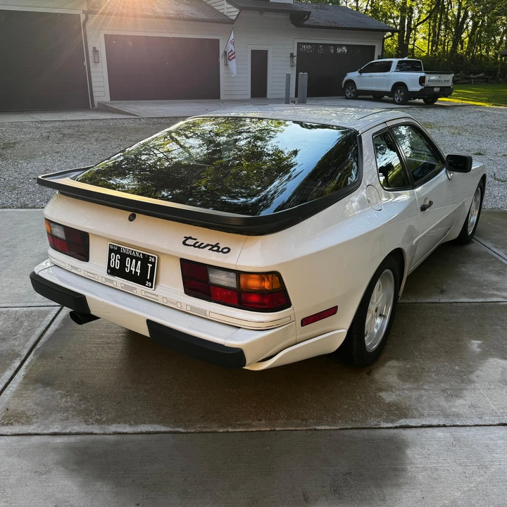 1986 Porsche 944 Turbo - Image 16 of 31