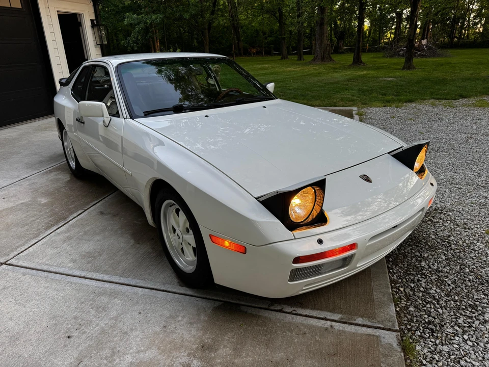 1986 Porsche 944 Turbo - Image 21 of 31