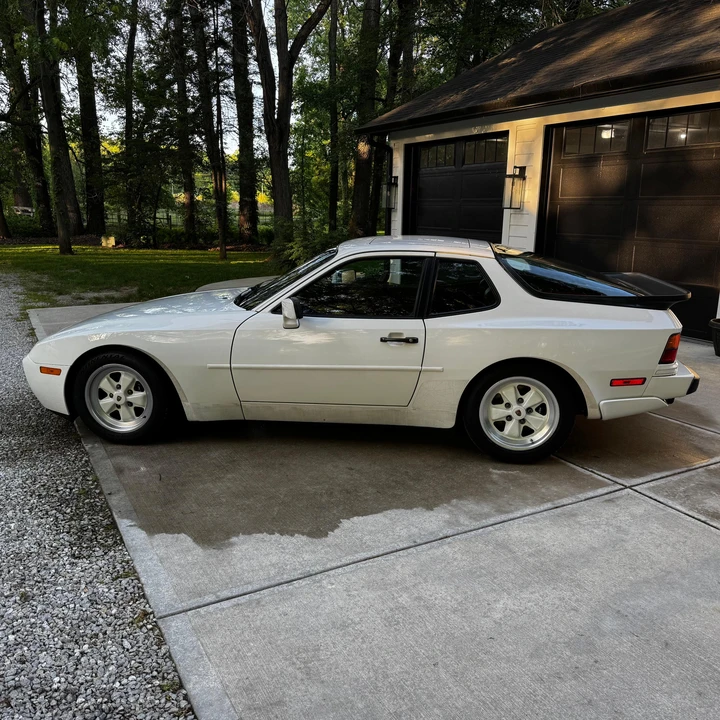 1986 Porsche 944 Turbo - Image 9 of 31