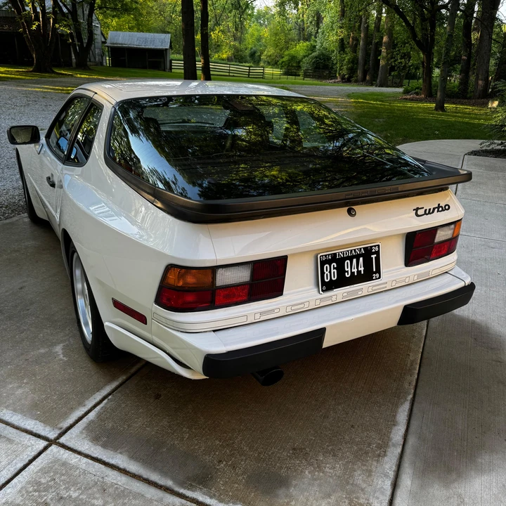1986 Porsche 944 Turbo - Image 12 of 31