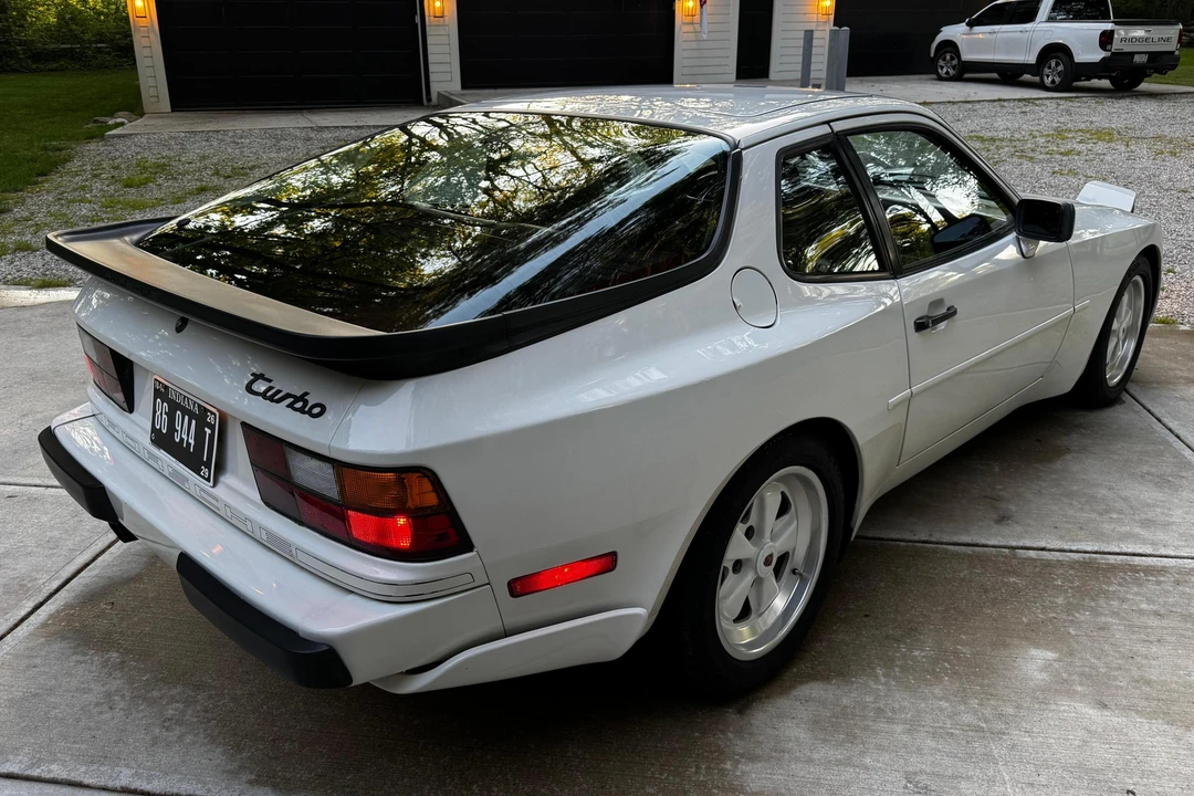 1986 Porsche 944 Turbo - Image 4 of 31
