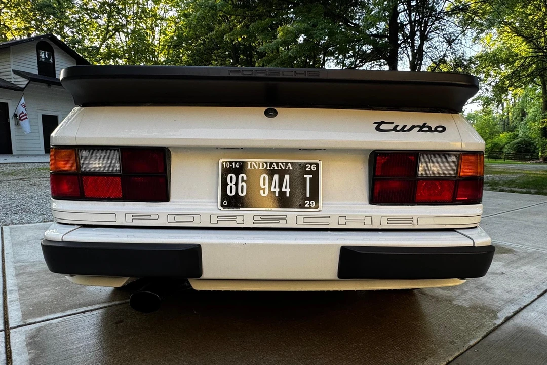 1986 Porsche 944 Turbo - Image 5 of 31
