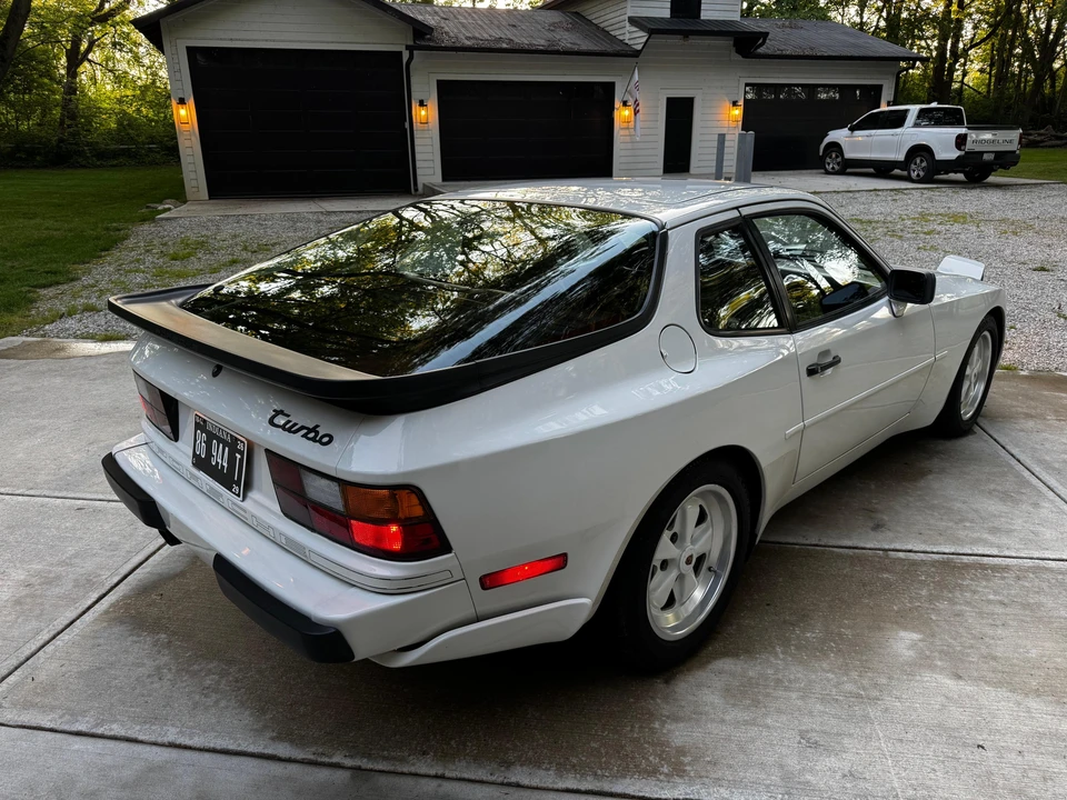 1986 Porsche 944 Turbo - Image 17 of 31