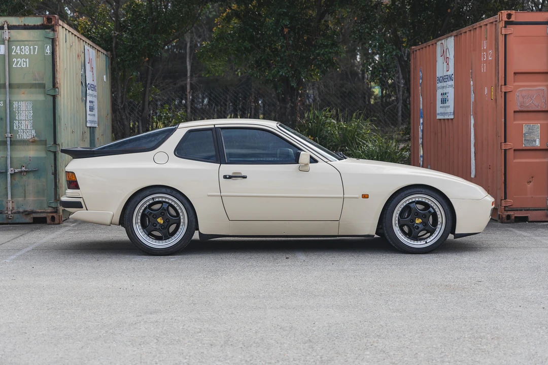 1986 Porsche 944 Turbo - Image 8 of 31