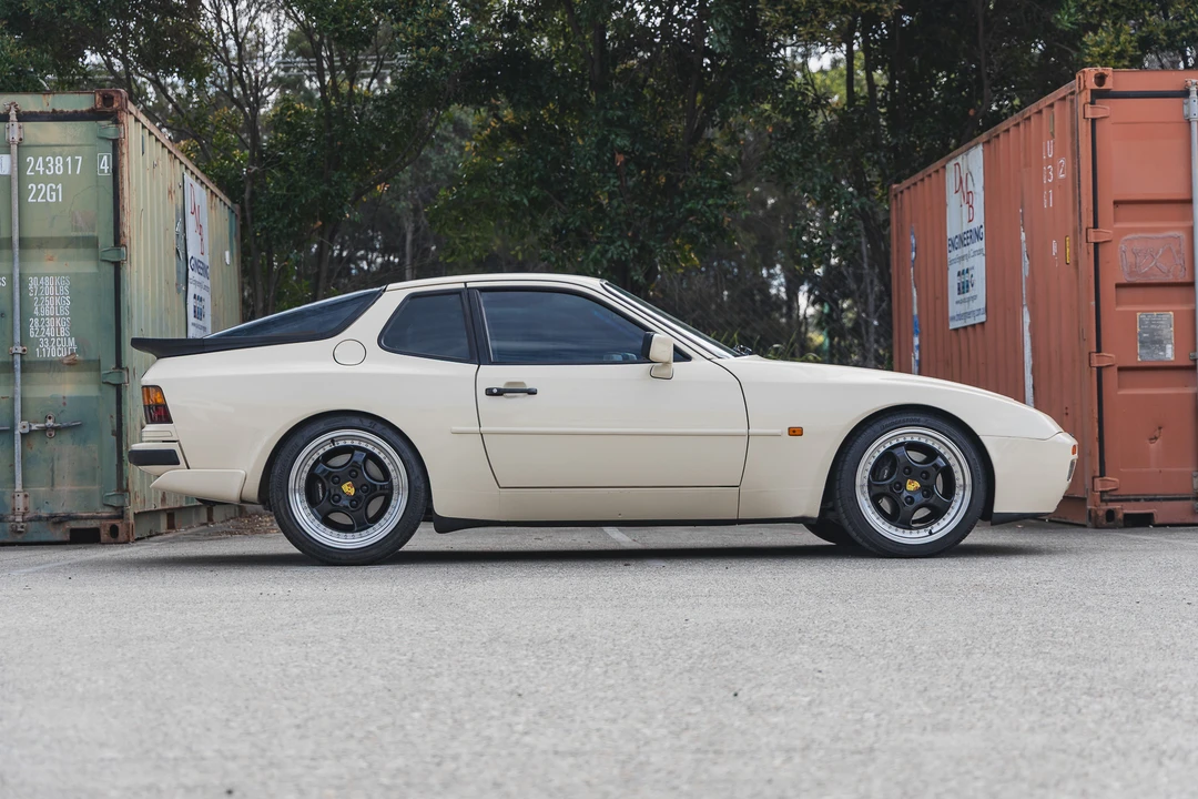 1986 Porsche 944 Turbo - Image 16 of 31