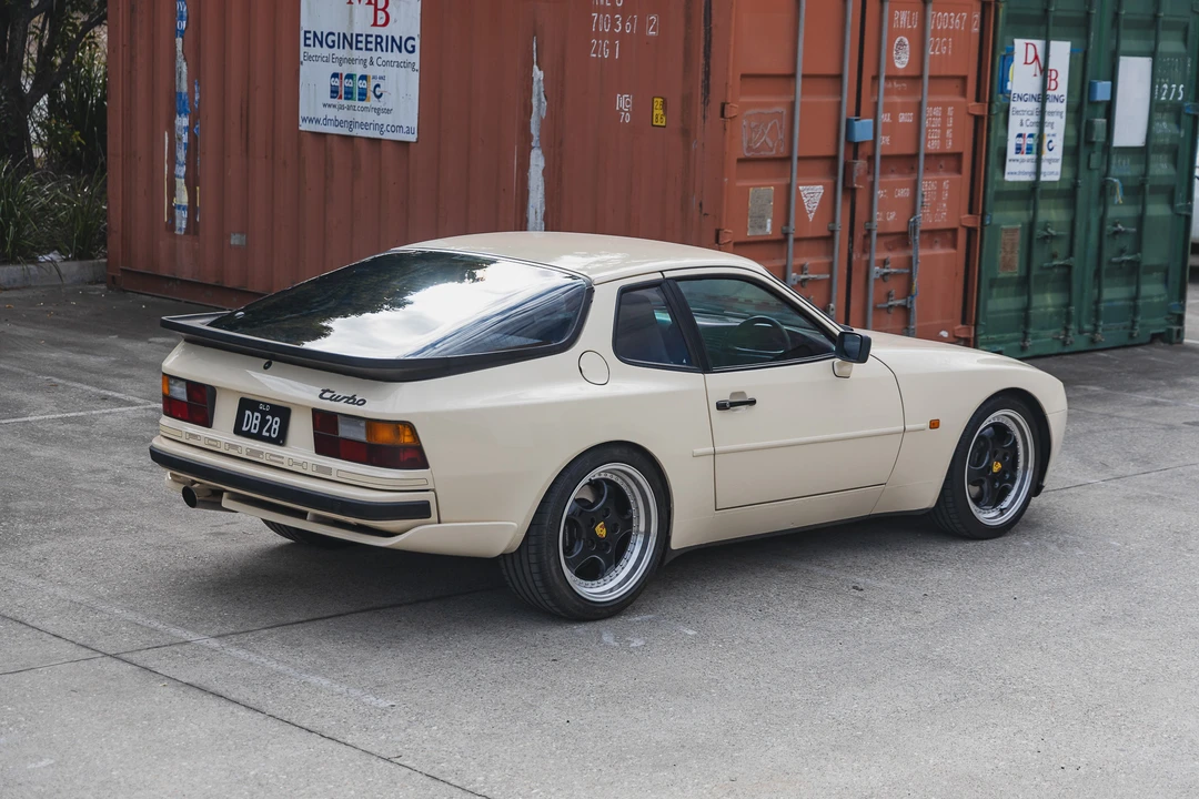 1986 Porsche 944 Turbo - Image 23 of 31