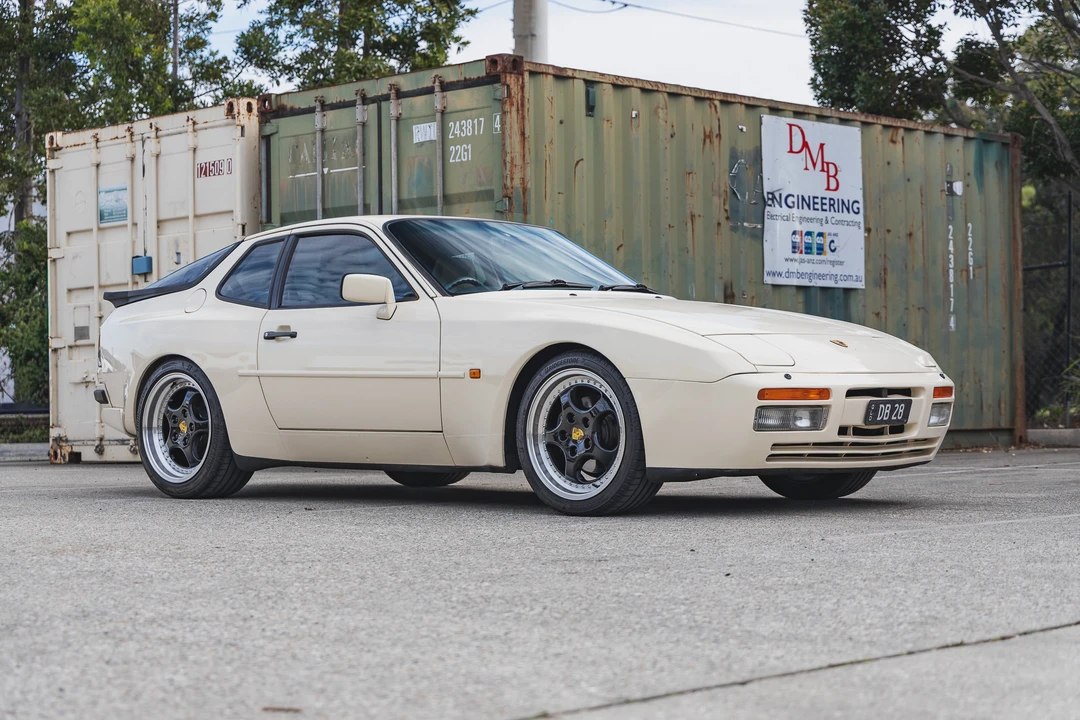 1986 Porsche 944 Turbo - Image 17 of 31