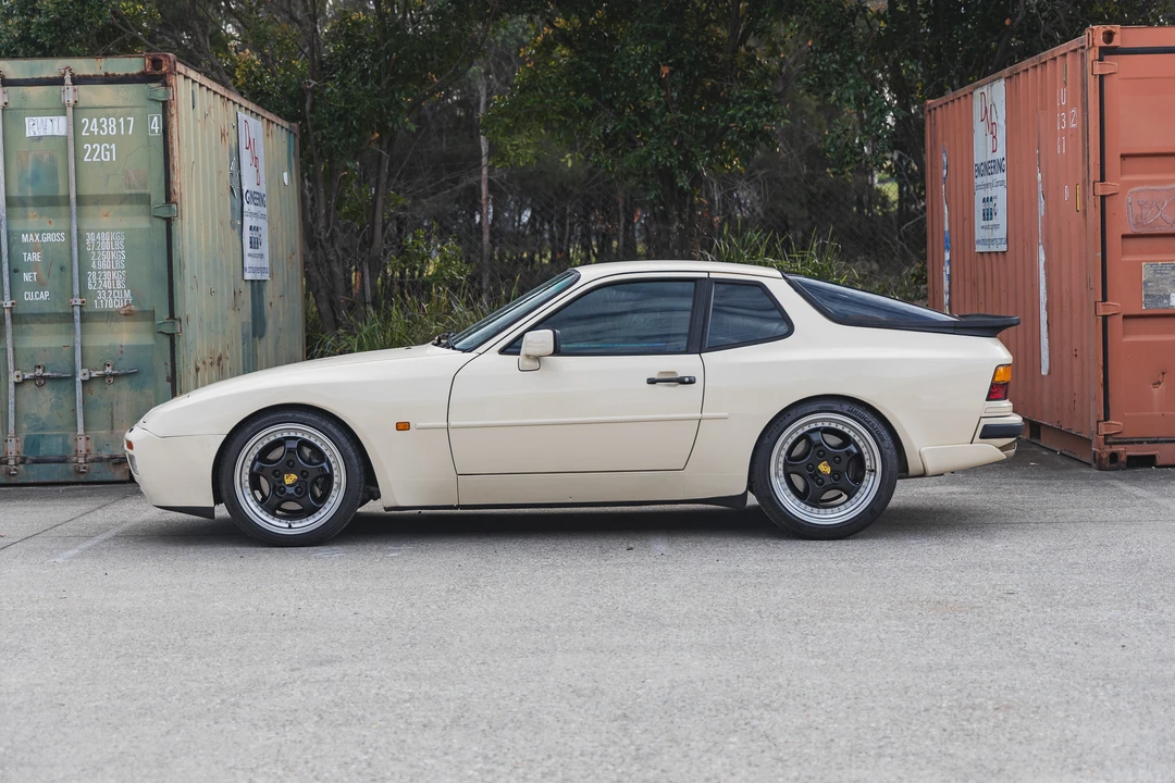1986 Porsche 944 Turbo - Image 4 of 31