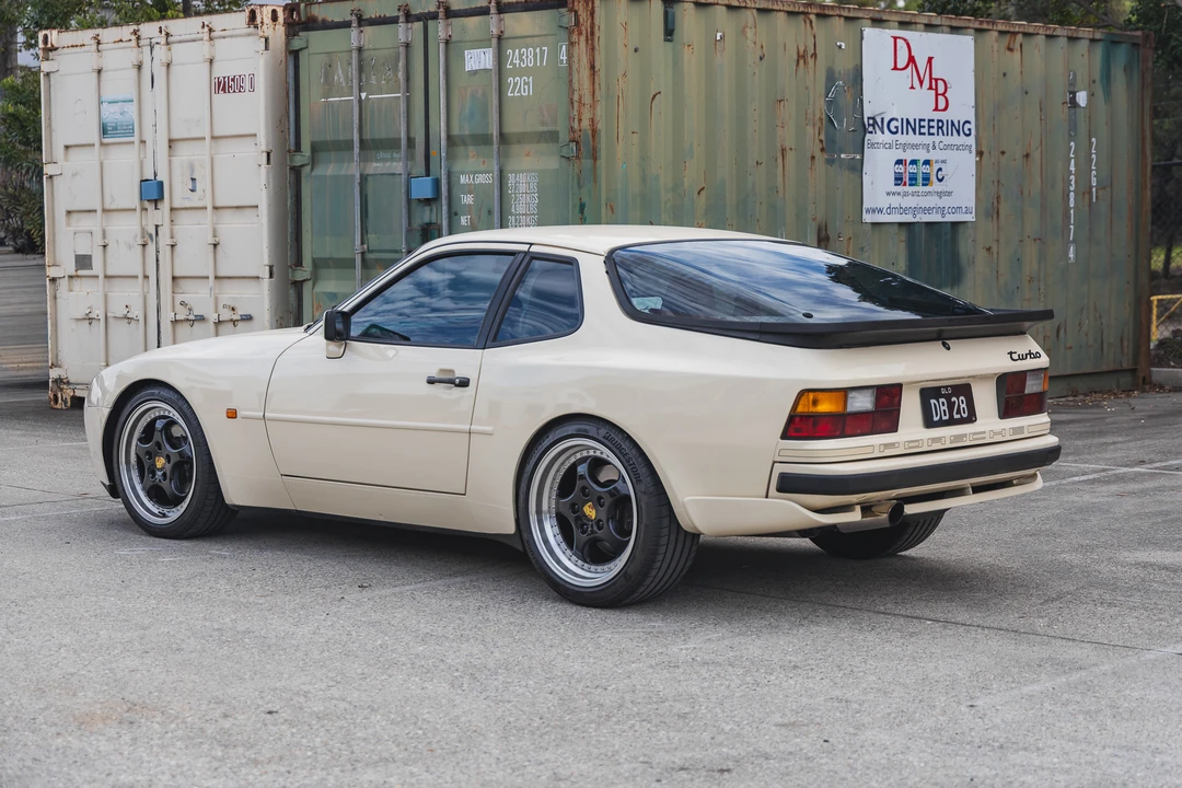 1986 Porsche 944 Turbo - Image 5 of 31