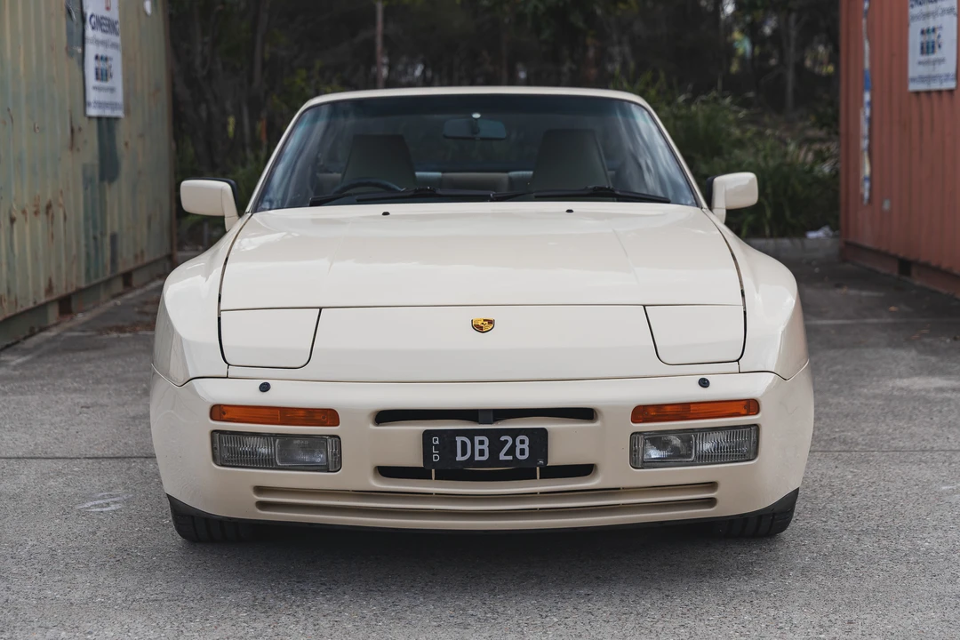 1986 Porsche 944 Turbo - Image 2 of 31