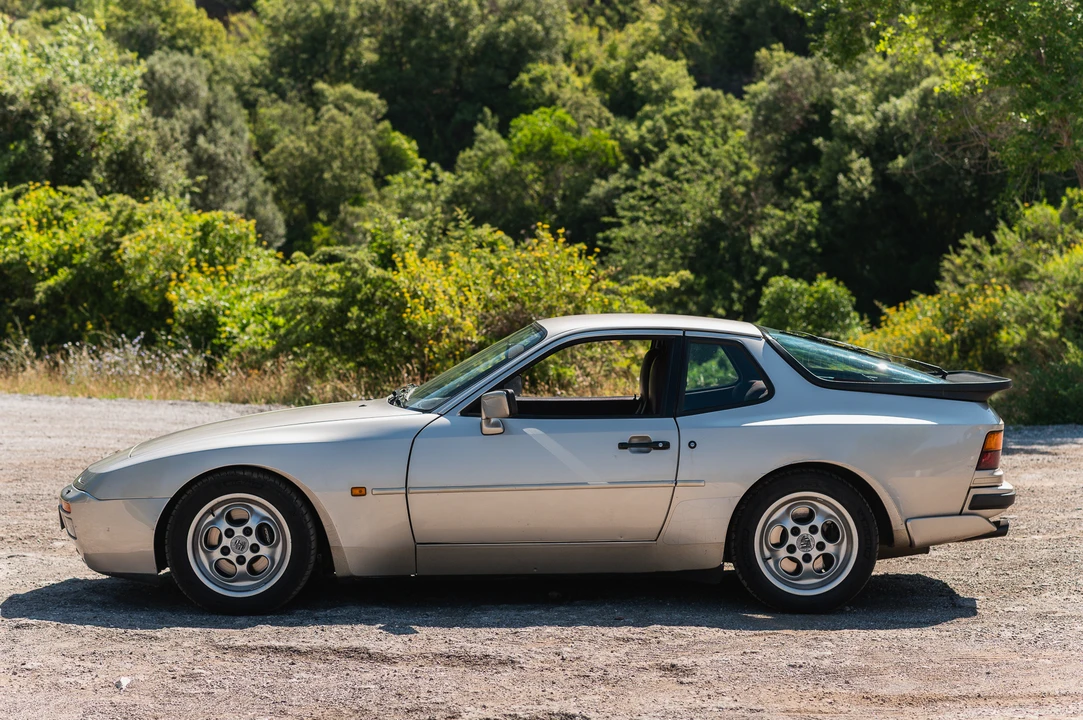 1986 Porsche 944 Turbo - Image 8 of 31