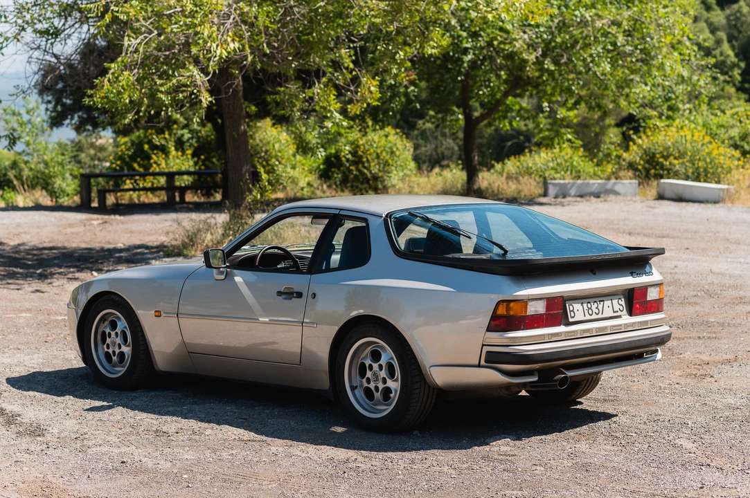 1986 Porsche 944 Turbo - Image 7 of 31