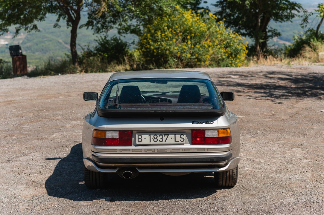 1986 Porsche 944 Turbo - Image 6 of 31