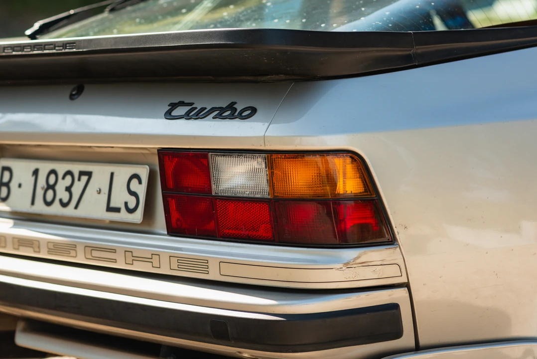 1986 Porsche 944 Turbo - Image 18 of 31