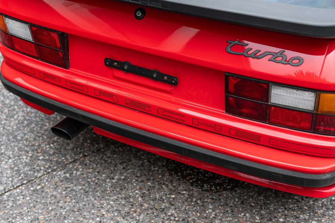 1986 Porsche 944 Turbo - Image 11 of 31