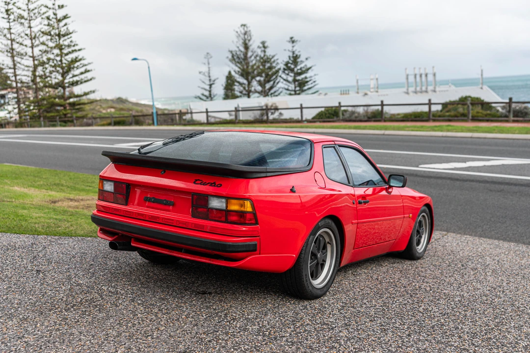 1986 Porsche 944 Turbo - Image 7 of 31