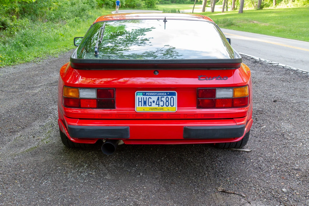 1986 Porsche 944 Turbo - Image 9 of 31