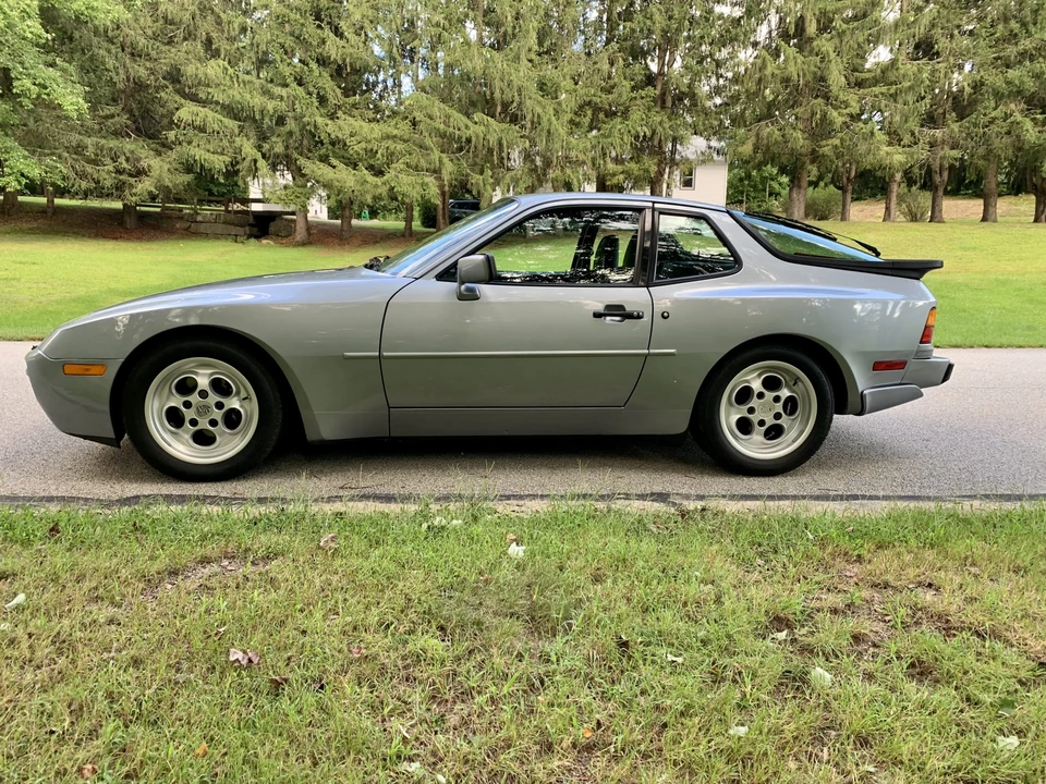 1986 Porsche 944 Turbo - Image 13 of 31
