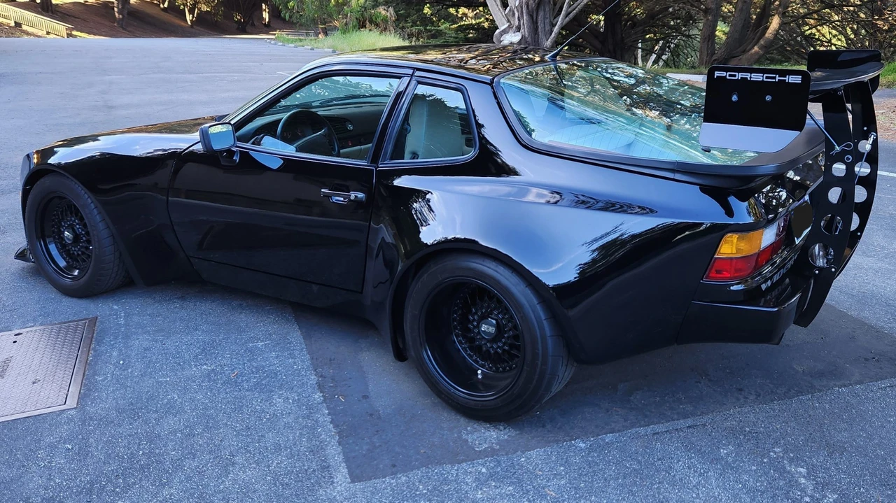 1986 Porsche 944 Turbo - Image 24 of 31