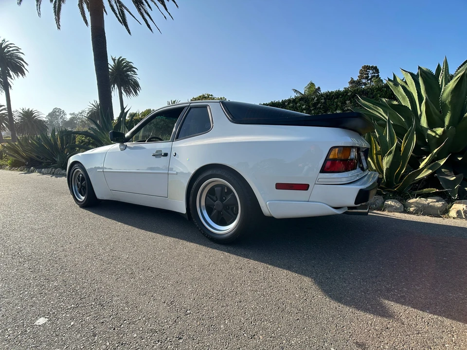 1986 Porsche 944 Turbo - Image 4 of 14