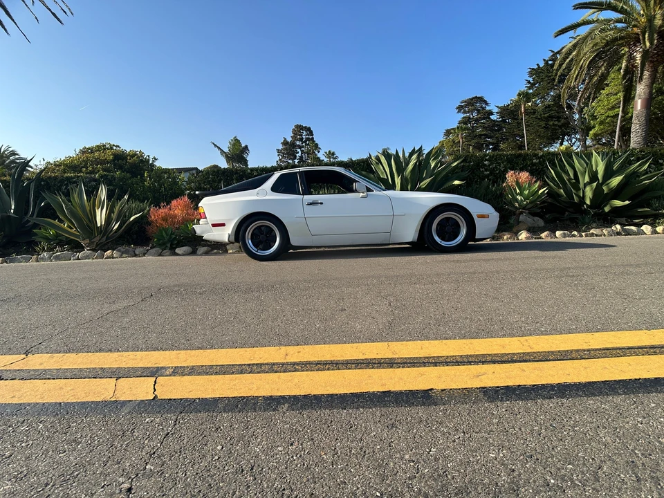 1986 Porsche 944 Turbo - Image 7 of 14