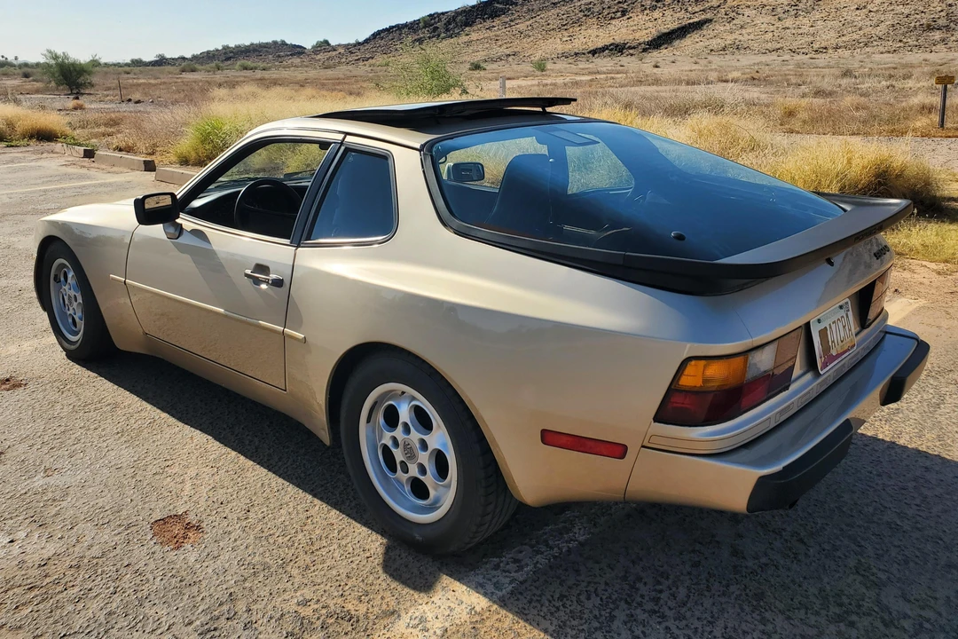 1986 Porsche 944 - Image 4 of 31