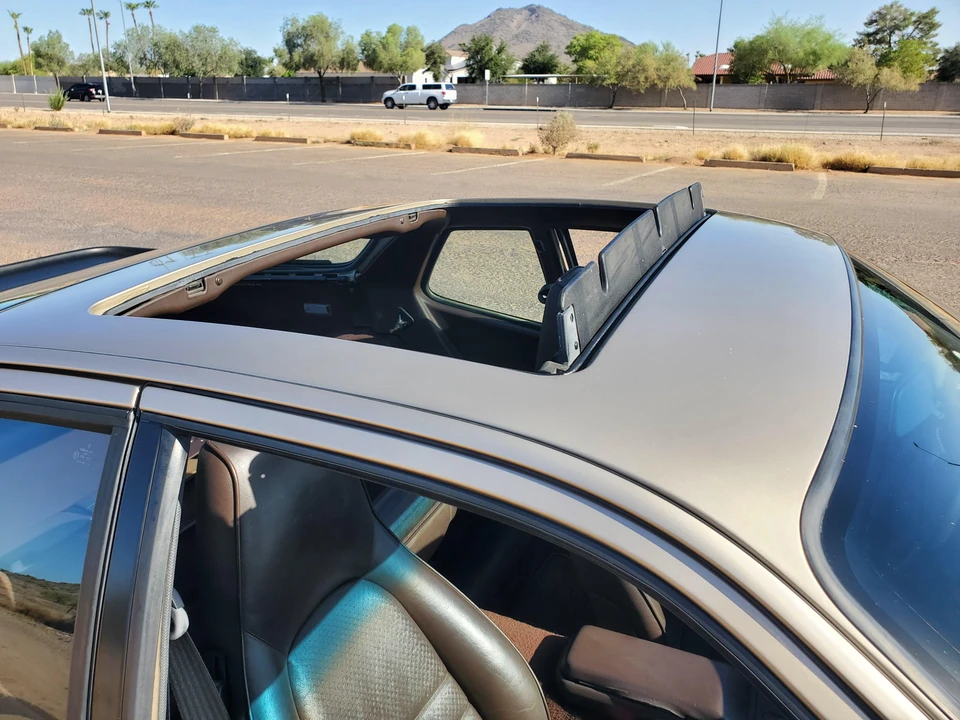 1986 Porsche 944 - Image 27 of 31
