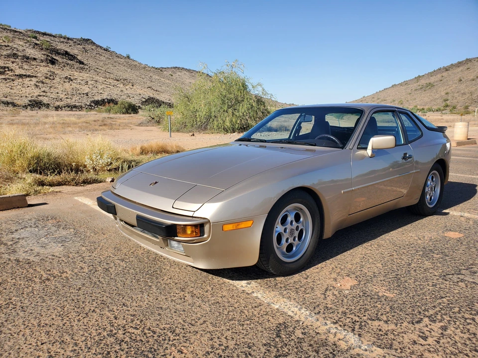 1986 Porsche 944 - Image 11 of 31