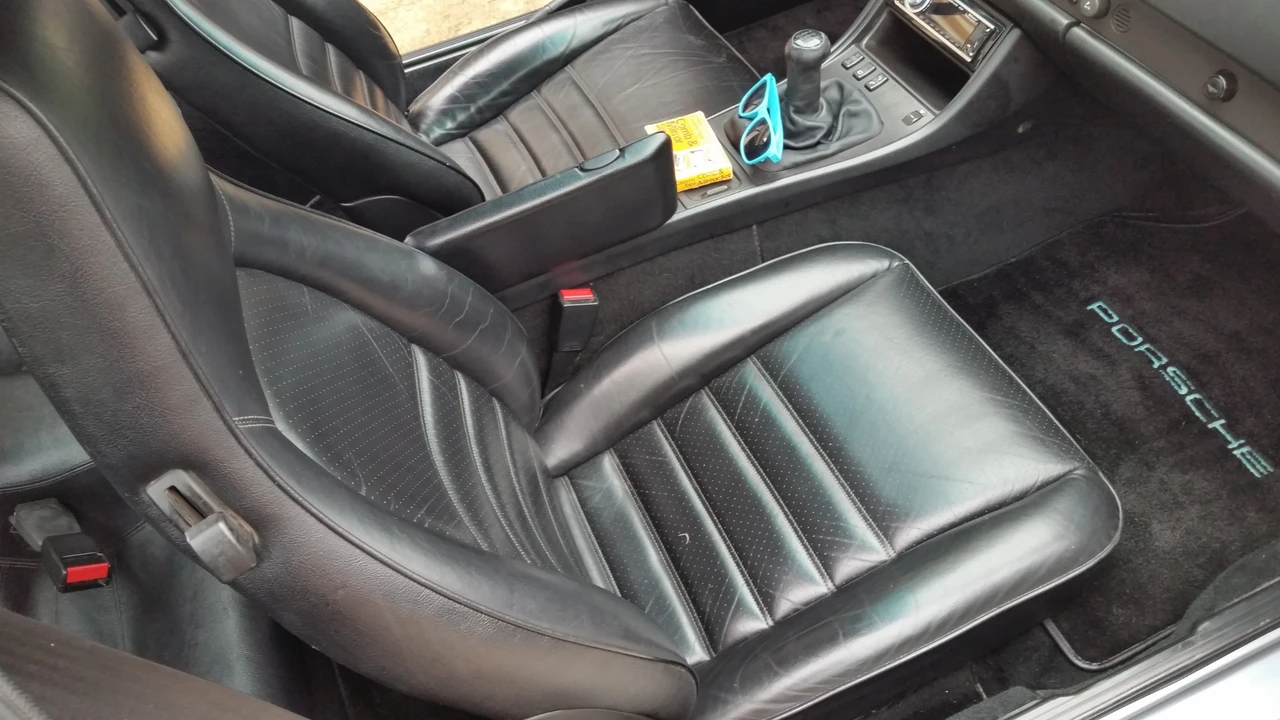 1986 Porsche 944 - Image 29 of 31