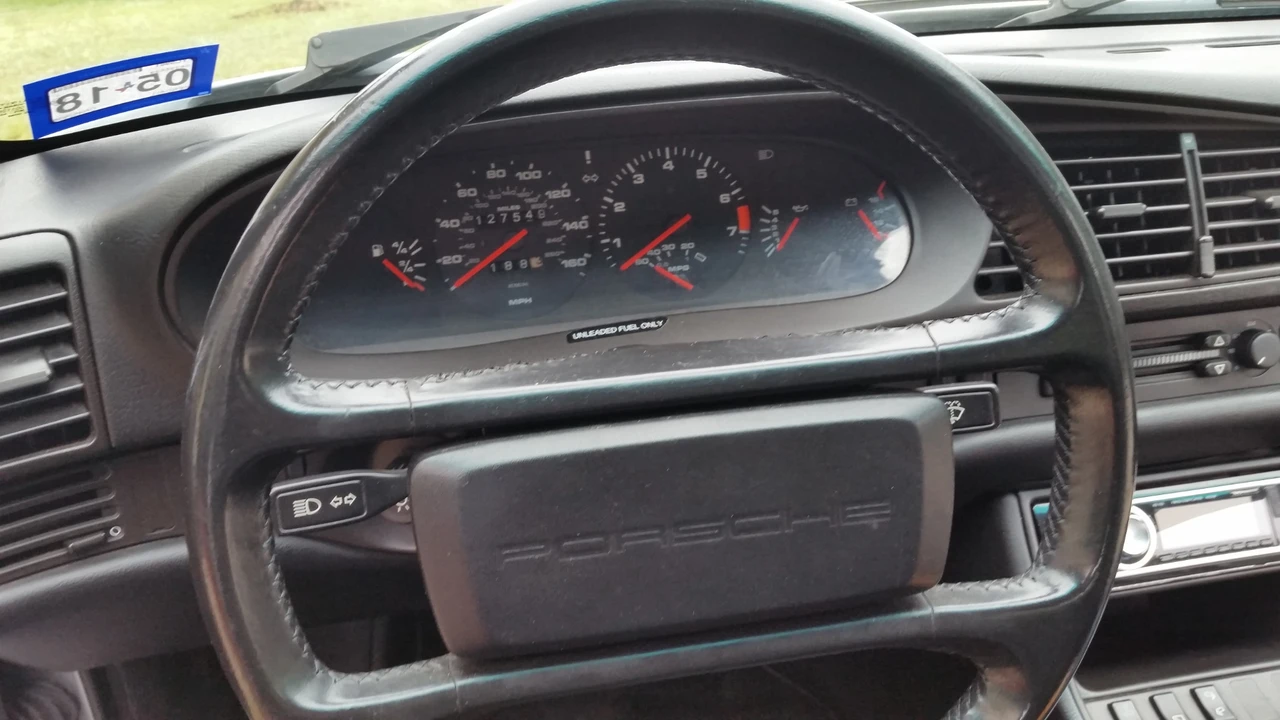 1986 Porsche 944 - Image 27 of 31